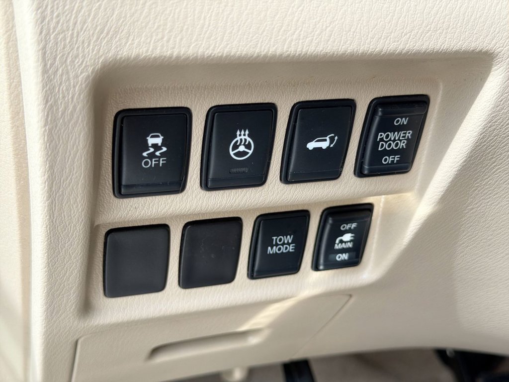 Used 2014 Nissan Pathfinder Platinum w/ Cargo Package FWD image 20