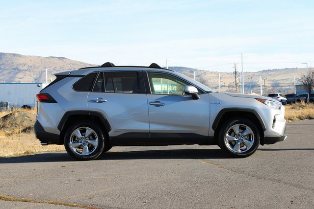 Used 2020 Toyota RAV4 Limited image 7