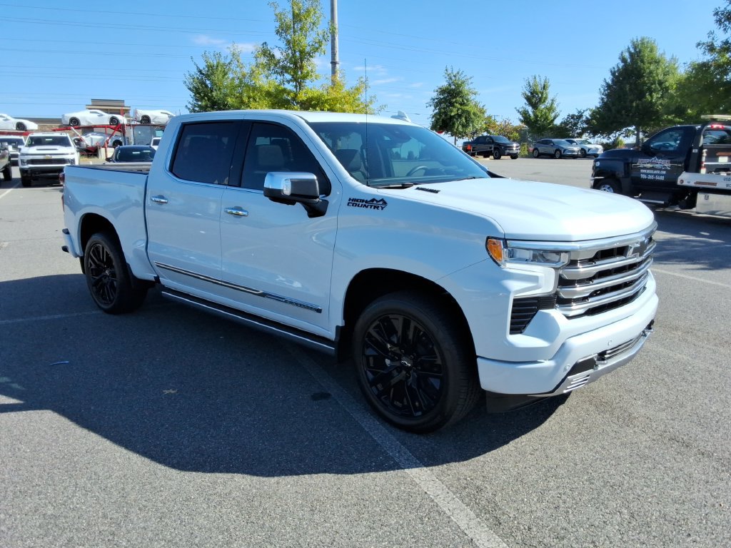 Certified 2026 Chevrolet Silverado 1500 High Country AWD/4WD image 3