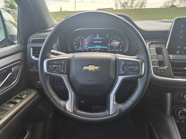 Used 2023 Chevrolet Suburban Premier AWD/4WD image 14
