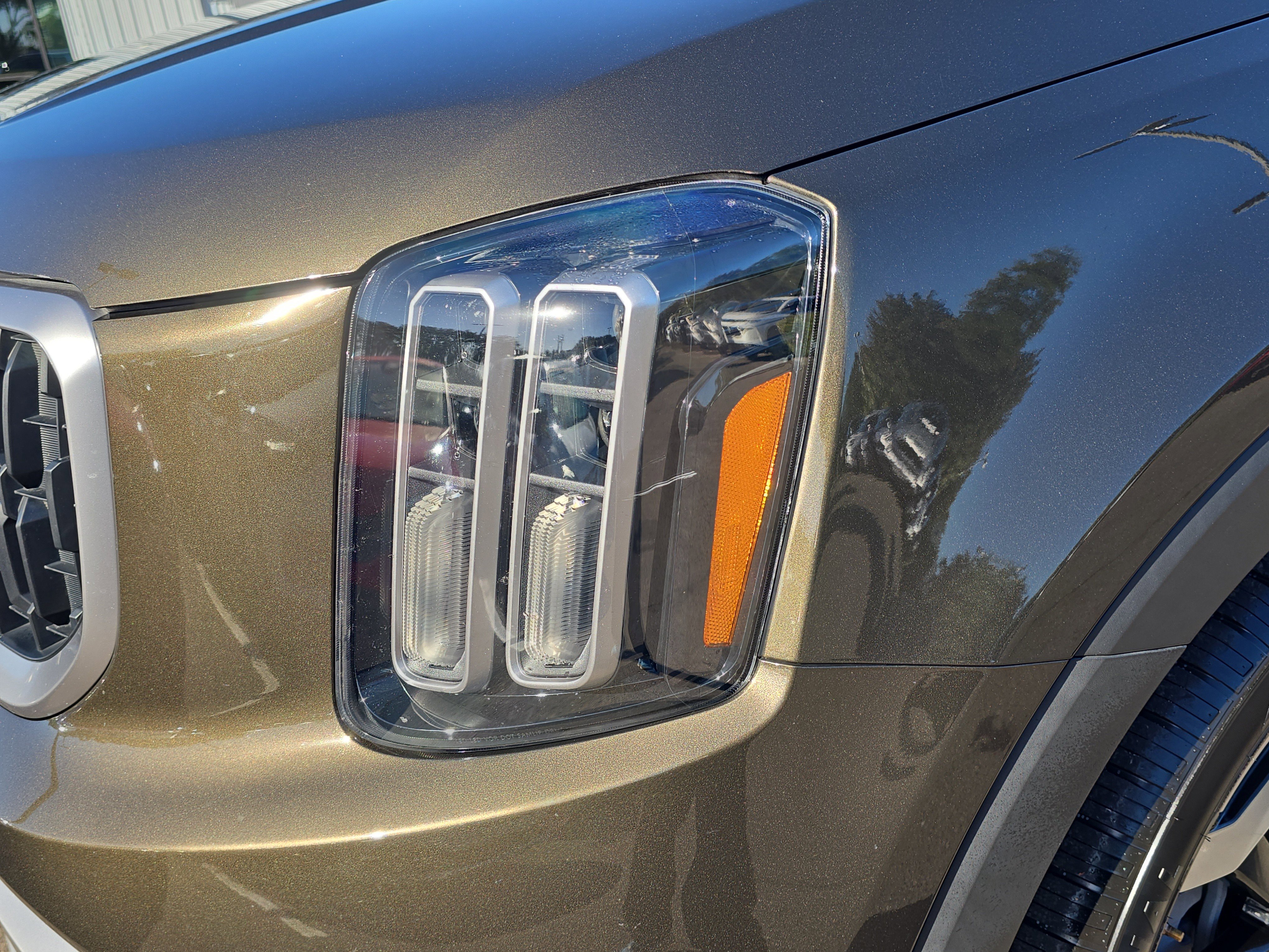 Certified 2023 Kia Telluride EX w/ EX Captain's Chair Package image 10