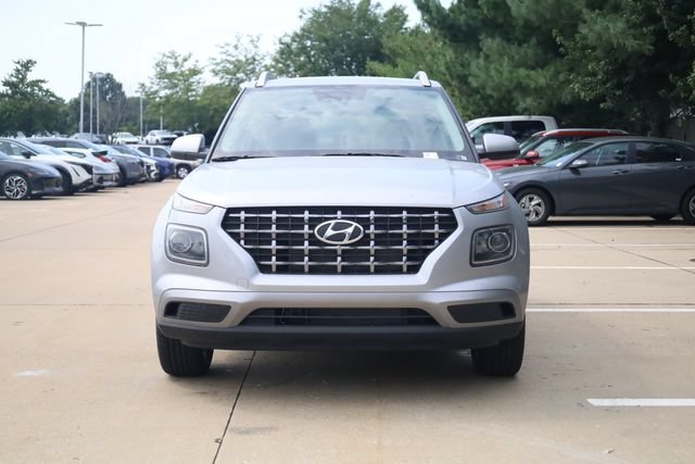New 2026 Hyundai Venue SEL FWD image 4