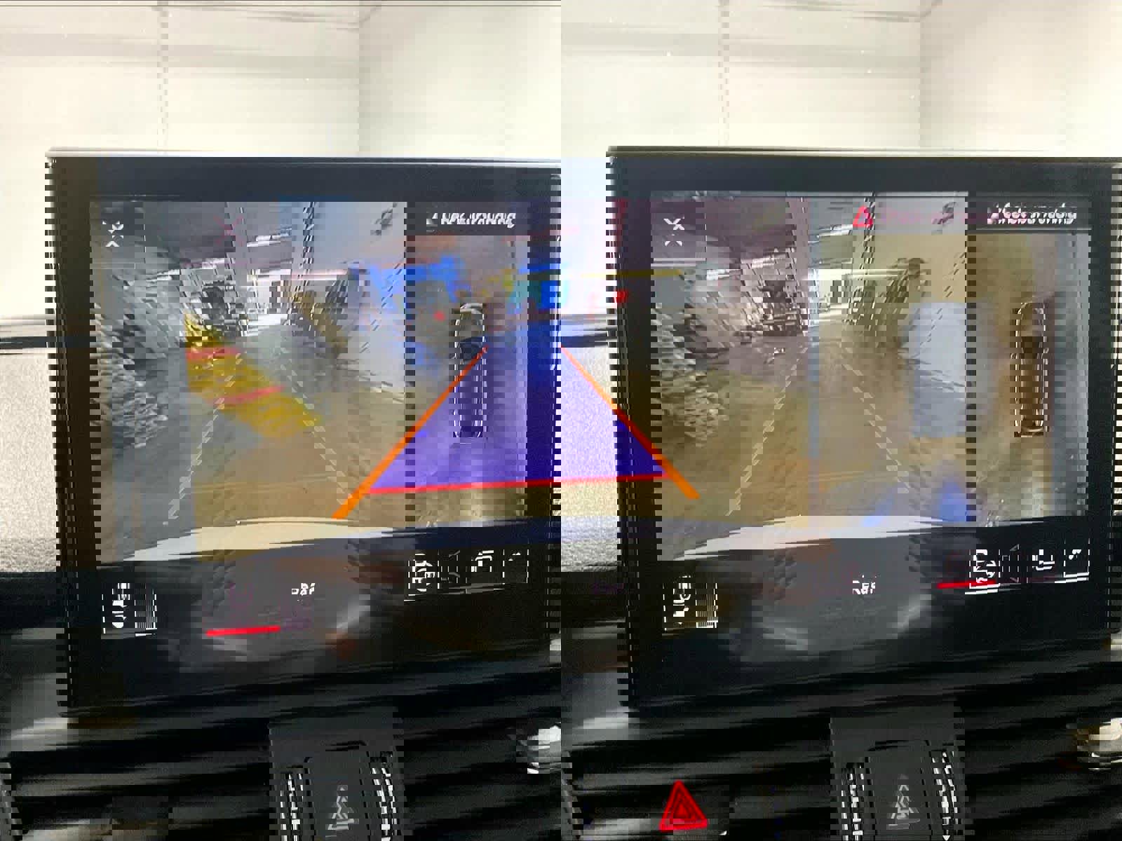 Used 2023 Audi SQ5 Prestige w/ Prestige Package image 22