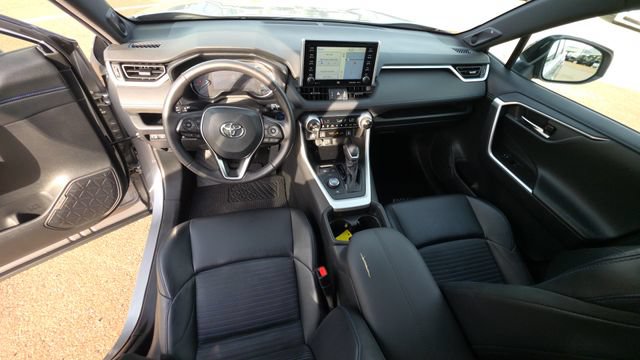 Used 2021 Toyota RAV4 XSE AWD/4WD image 19