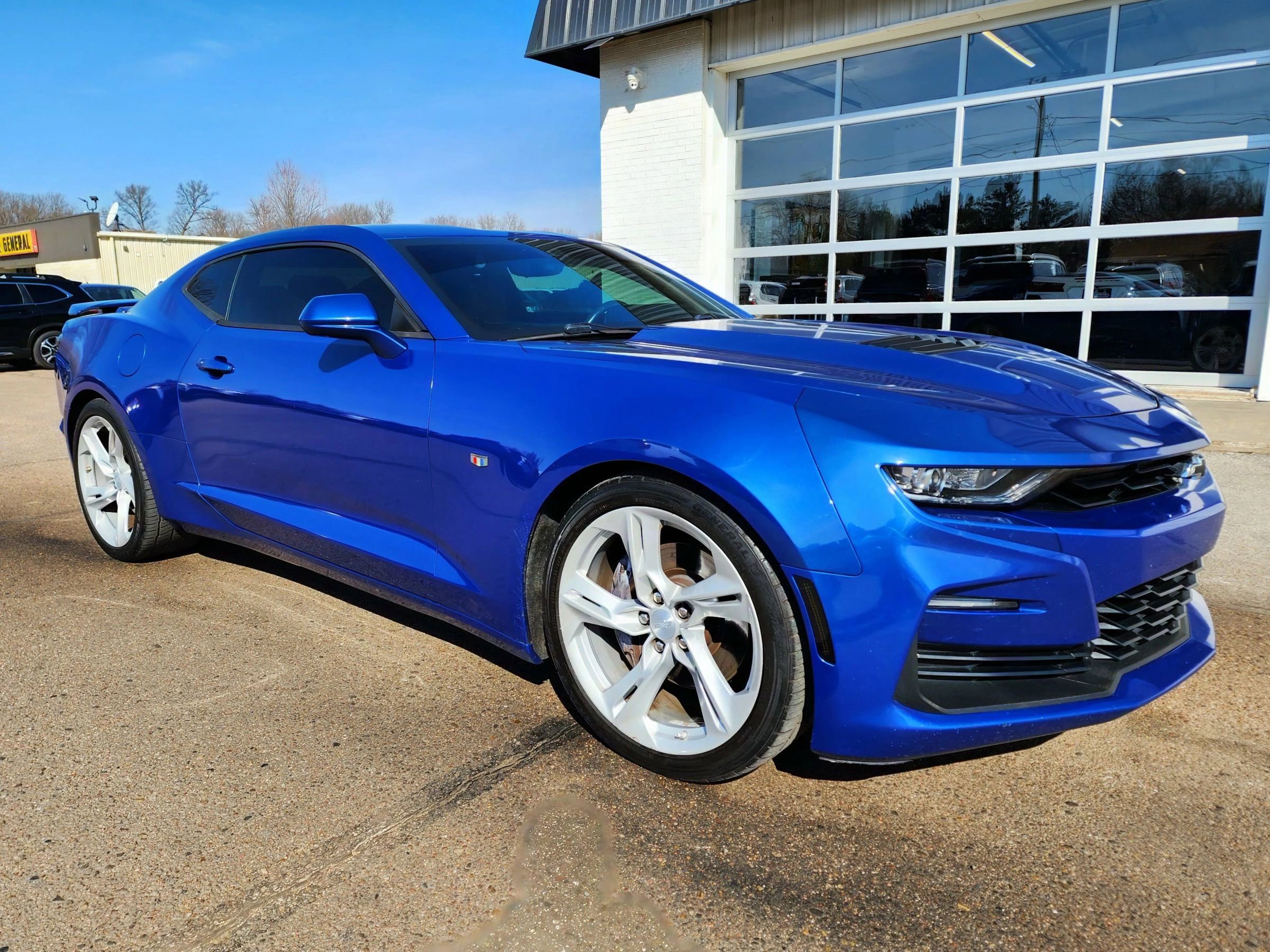 Used 2020 Chevrolet Camaro SS image 2