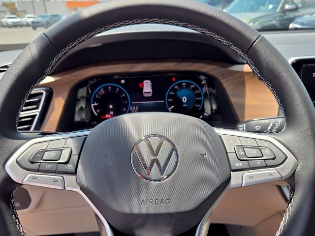 New 2026 Volkswagen Atlas SE FWD image 24