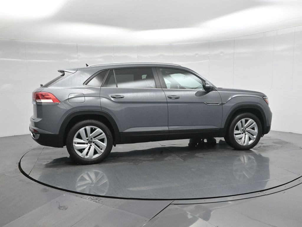 Used 2021 Volkswagen Atlas Cross Sport SE w/ Panoramic Sunroof Package image 28