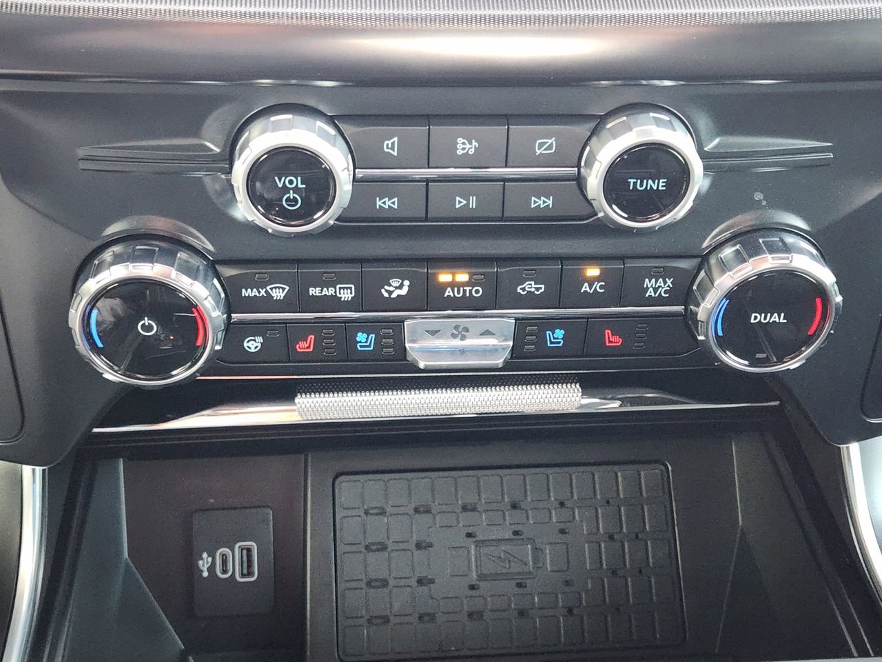 Used 2026 Ford F150 Raptor AWD/4WD image 18