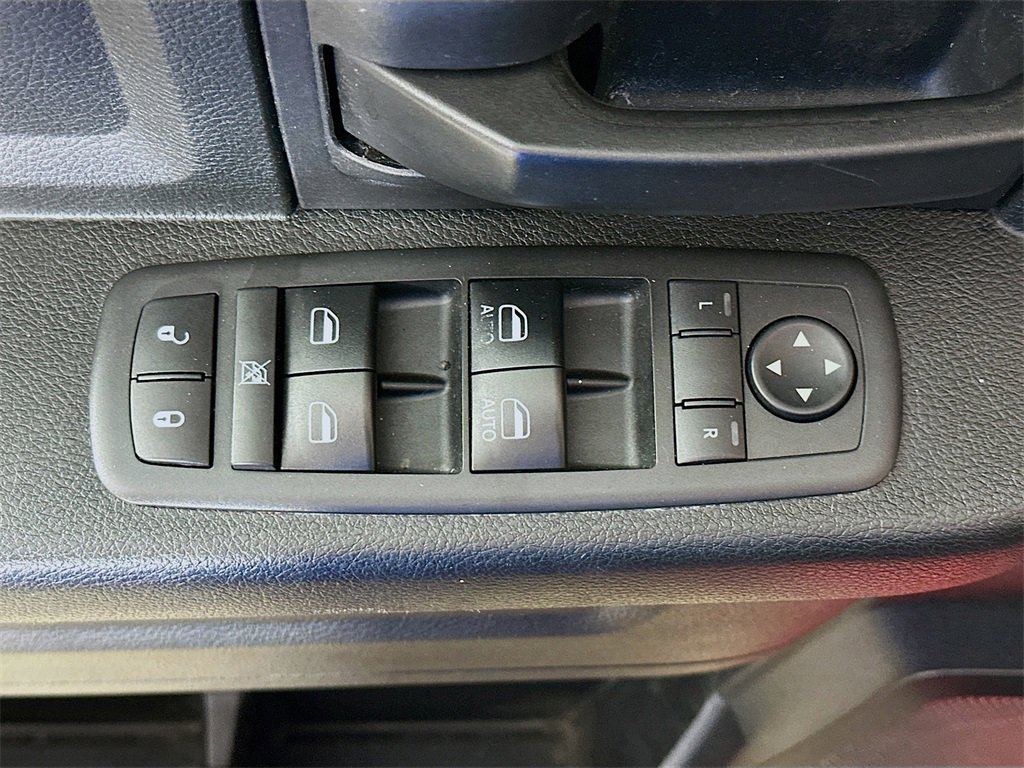 Used 2017 RAM 1500 Express image 20