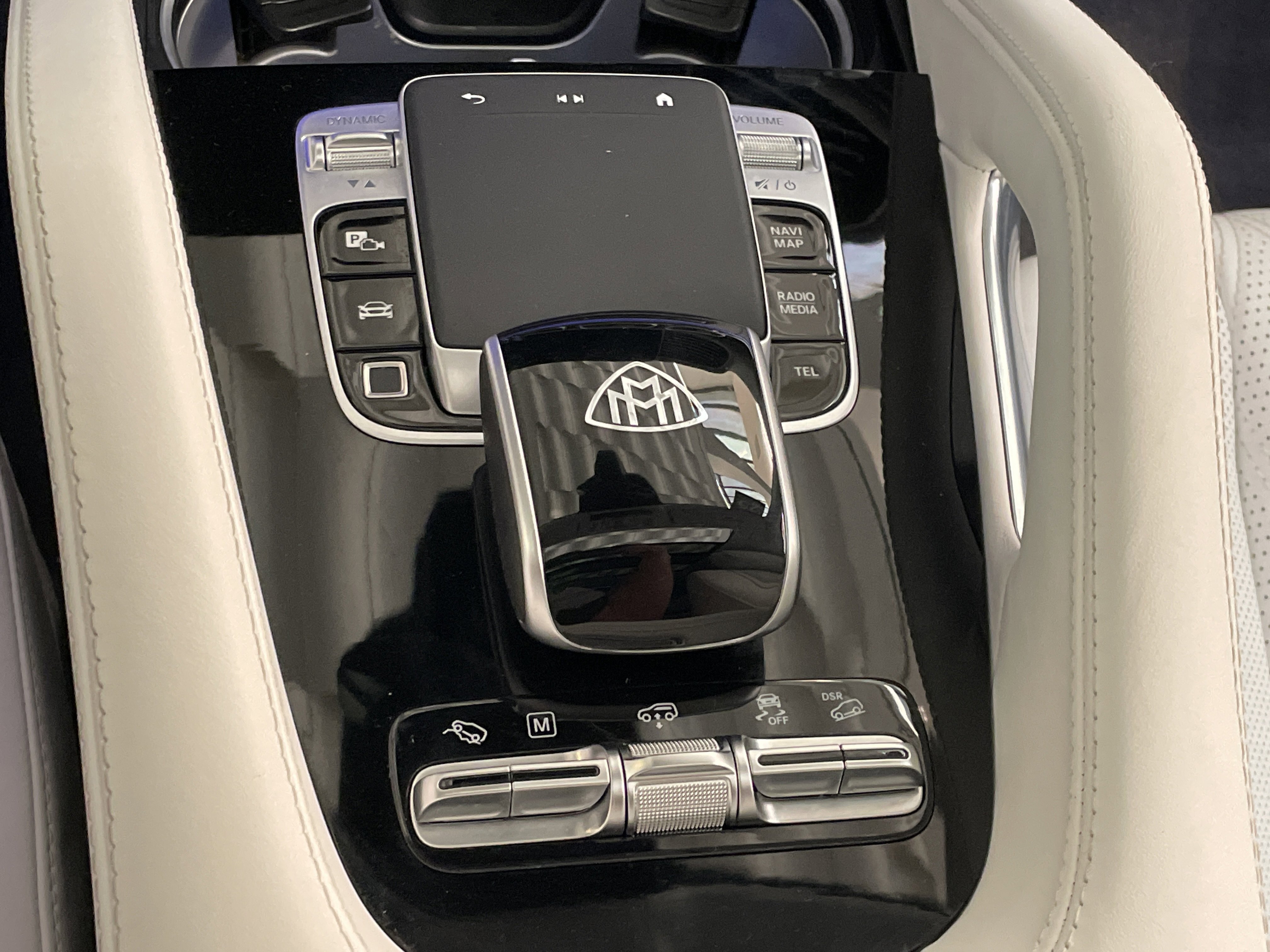 Certified 2025 Mercedes-Benz Maybach GLS 600 4MATIC image 34