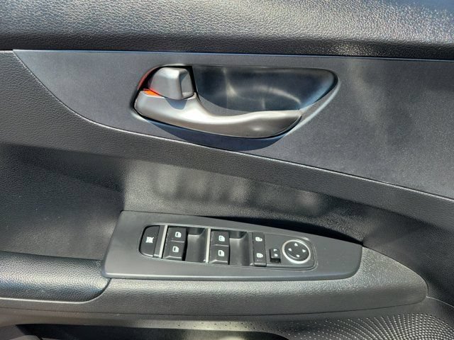 Used 2021 Kia Forte LXS FWD image 18
