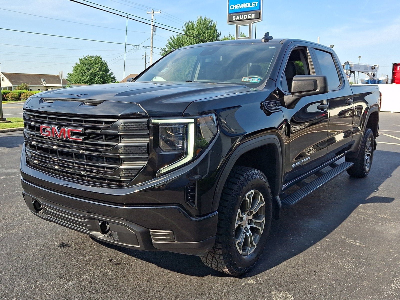 Used 2024 GMC Sierra 1500 Pro w/ Graphite Edition AWD/4WD image 3