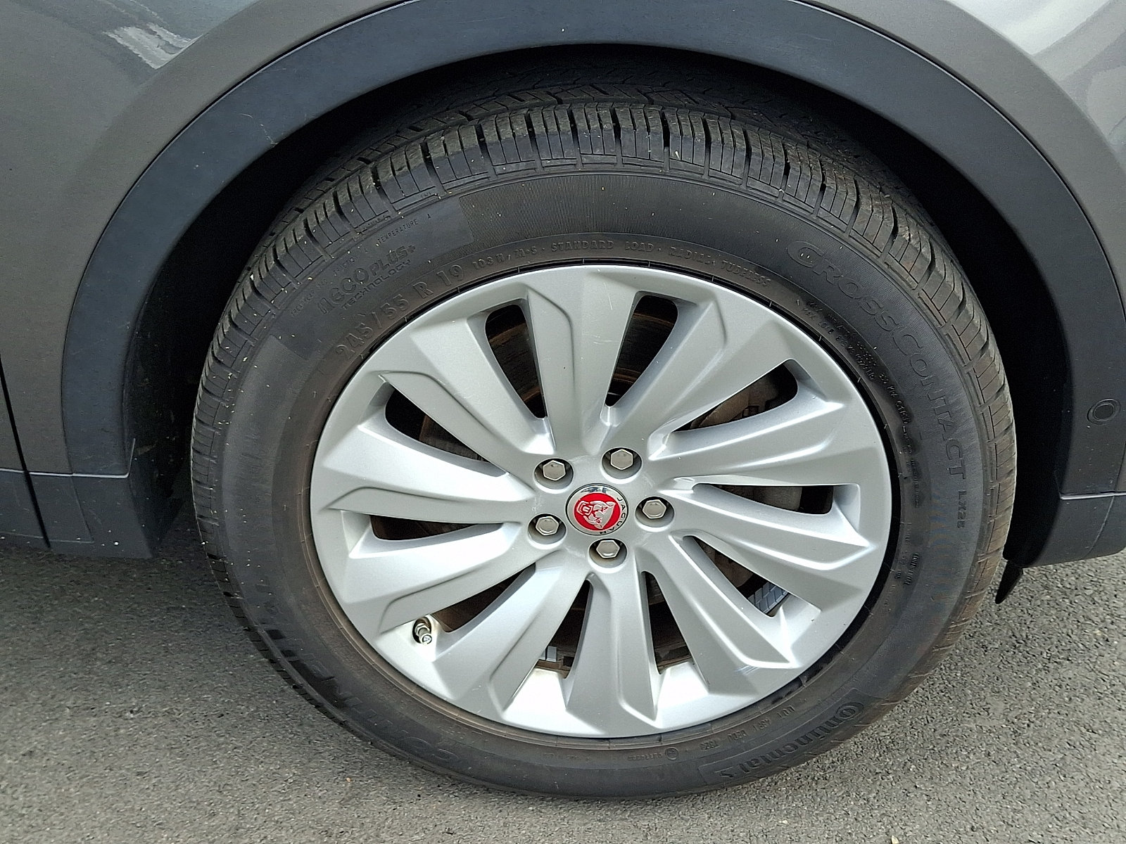 Certified 2020 Jaguar E-PACE SE AWD/4WD image 12