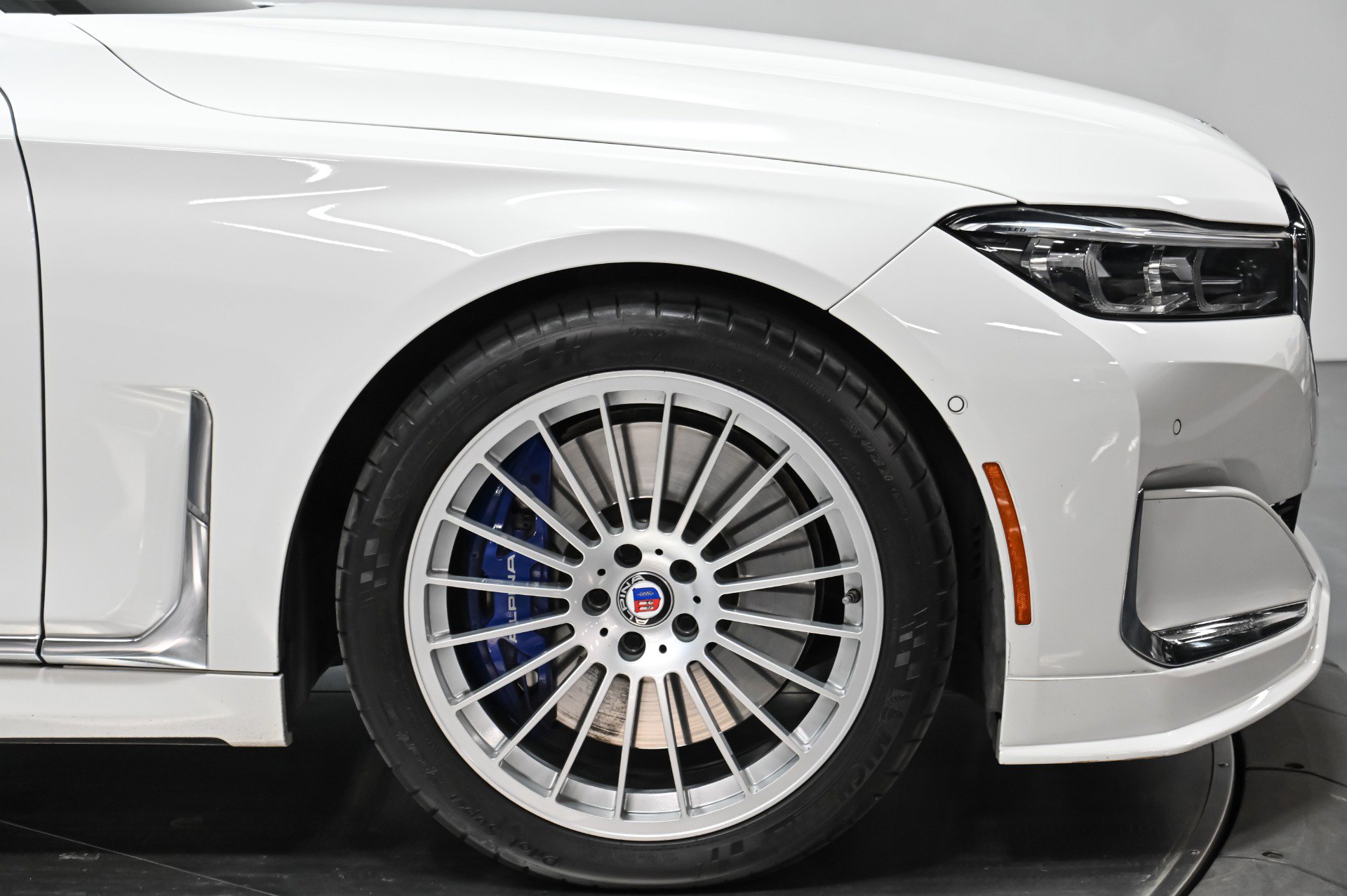 Used 2022 BMW ALPINA B7 xDrive w/ Luxury Rear Seating Package AWD/4WD image 66