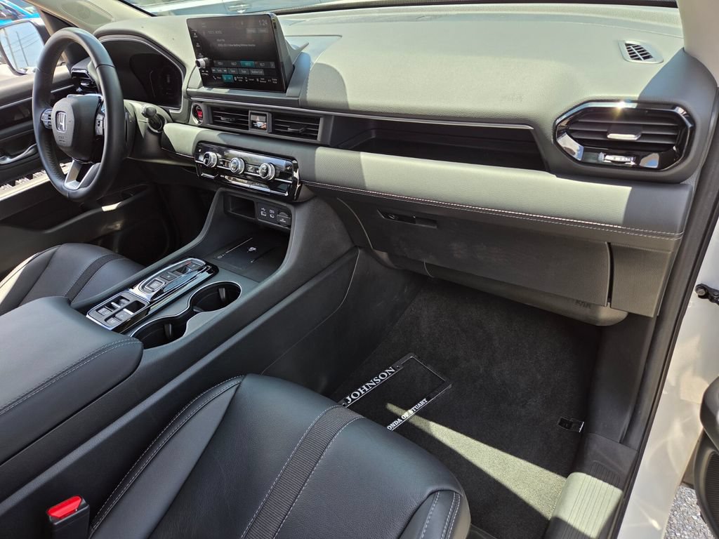 Certified 2025 Honda Pilot EX-L image 19