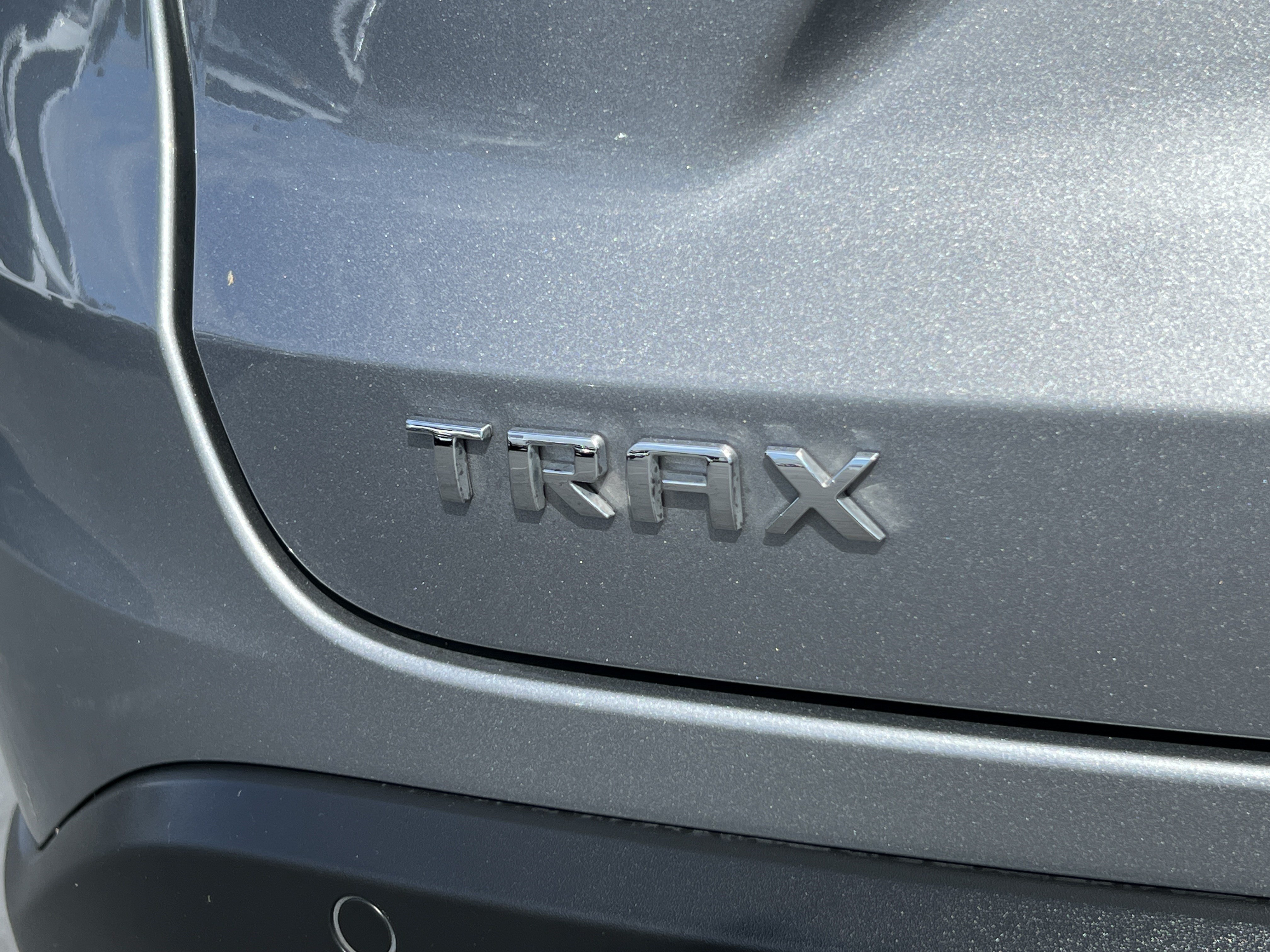 Used 2024 Chevrolet Trax LS w/ Driver Confidence Package FWD image 9