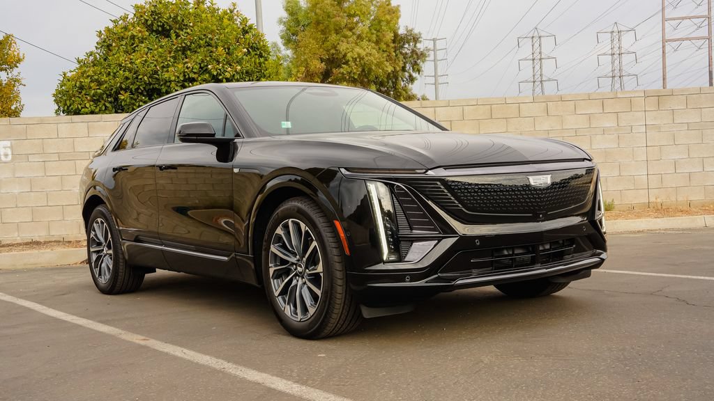 New 2027 Cadillac Lyriq Premium Sport RWD image 5