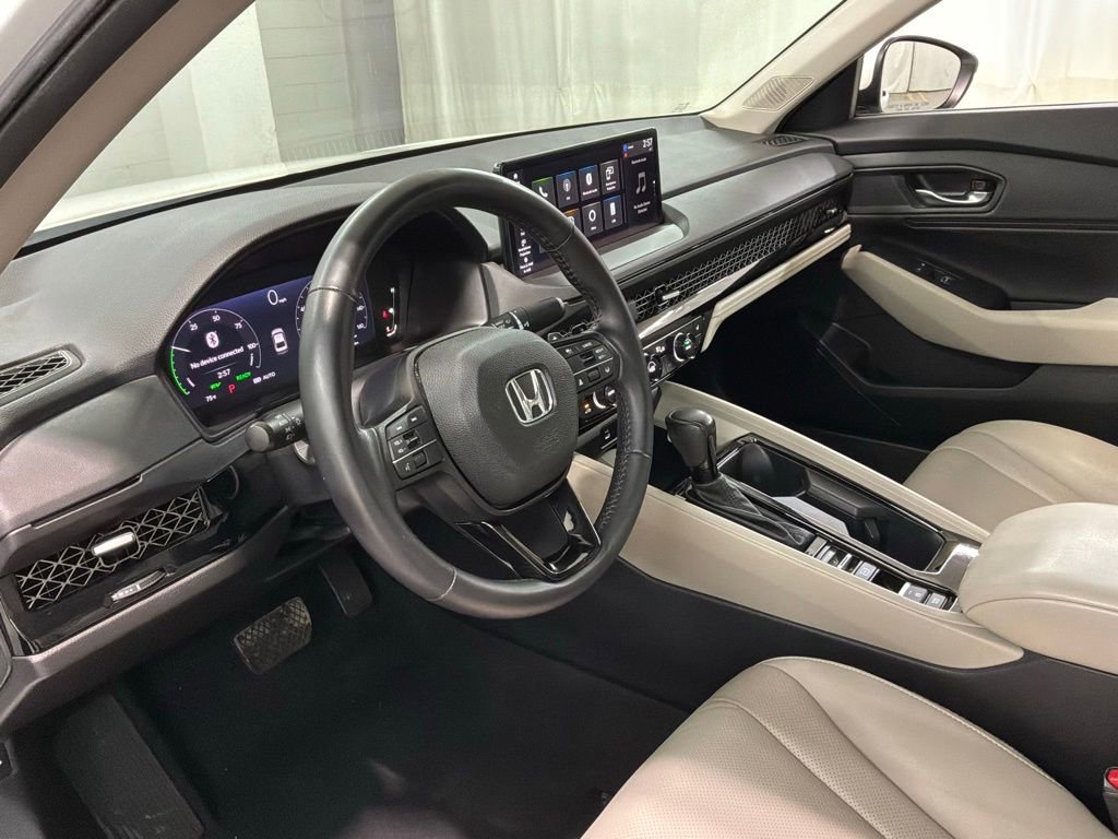 Used 2023 Honda Accord EX-L image 17