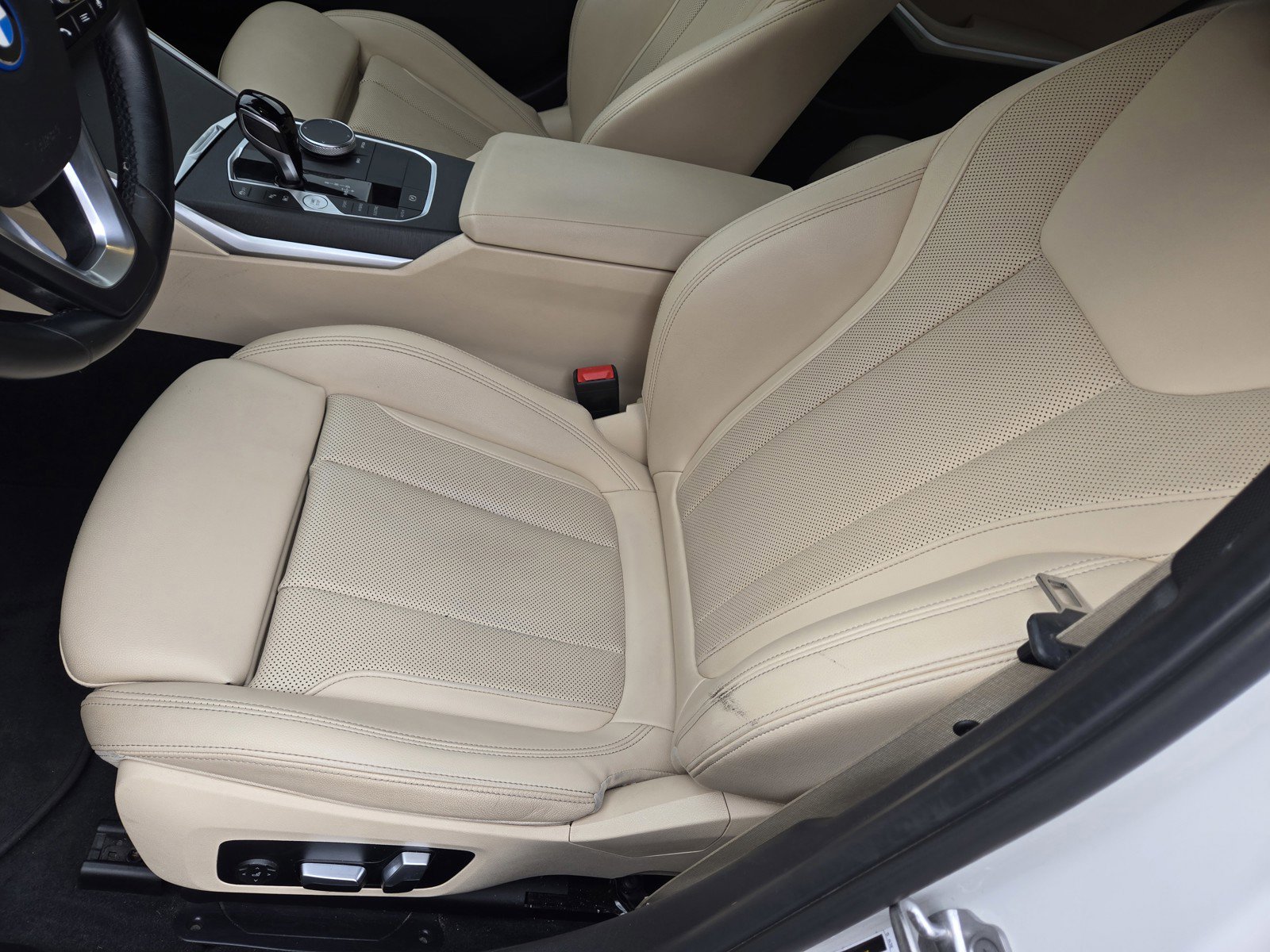 Used 2022 BMW 330e image 14