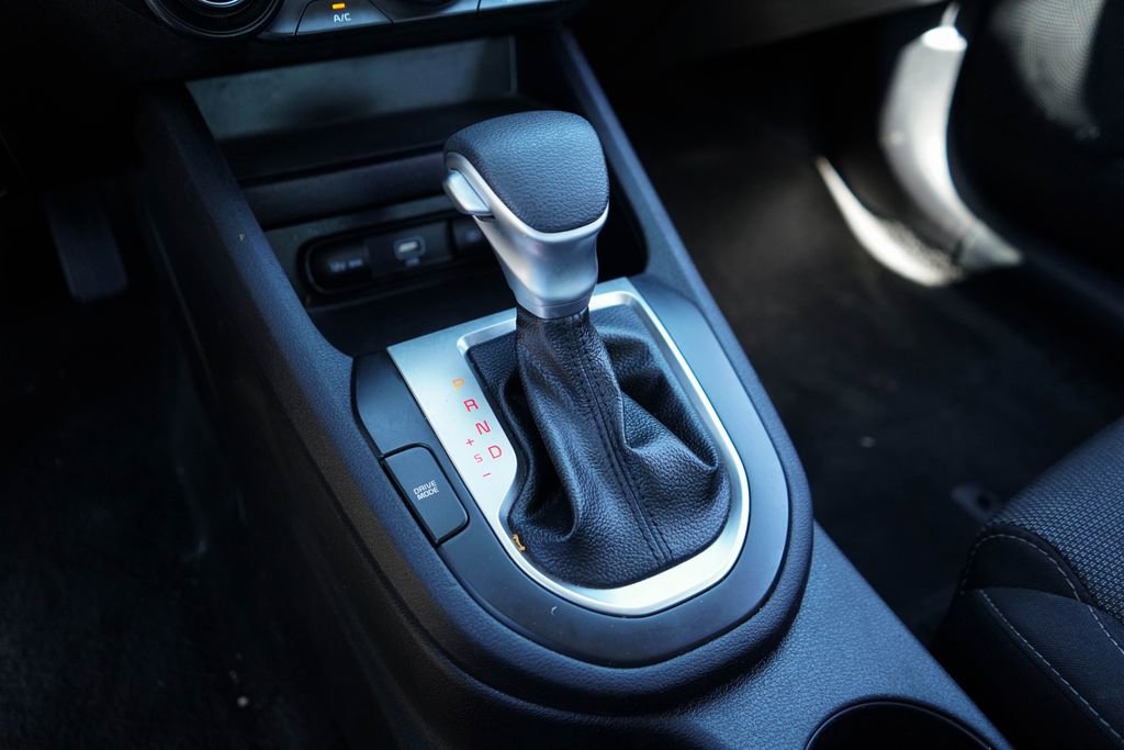 Used 2024 Kia Forte LX image 30