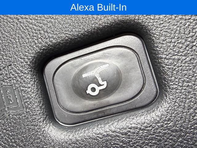 Used 2022 Lincoln Nautilus Black Label w/ Class II Trailer Tow Package image 16