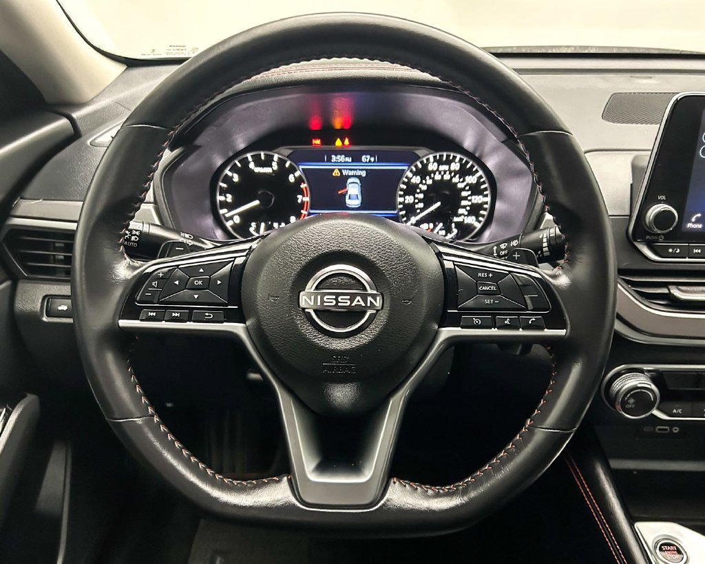 Used 2023 Nissan Altima 2.5 SR AWD/4WD image 11
