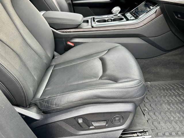 Used 2021 Audi Q8 Prestige image 27