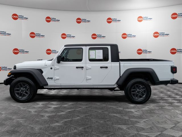 Certified 2025 Jeep Gladiator Sport image 8