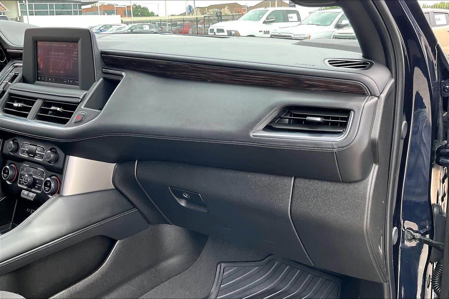 Used 2024 Chevrolet Tahoe LS RWD image 17