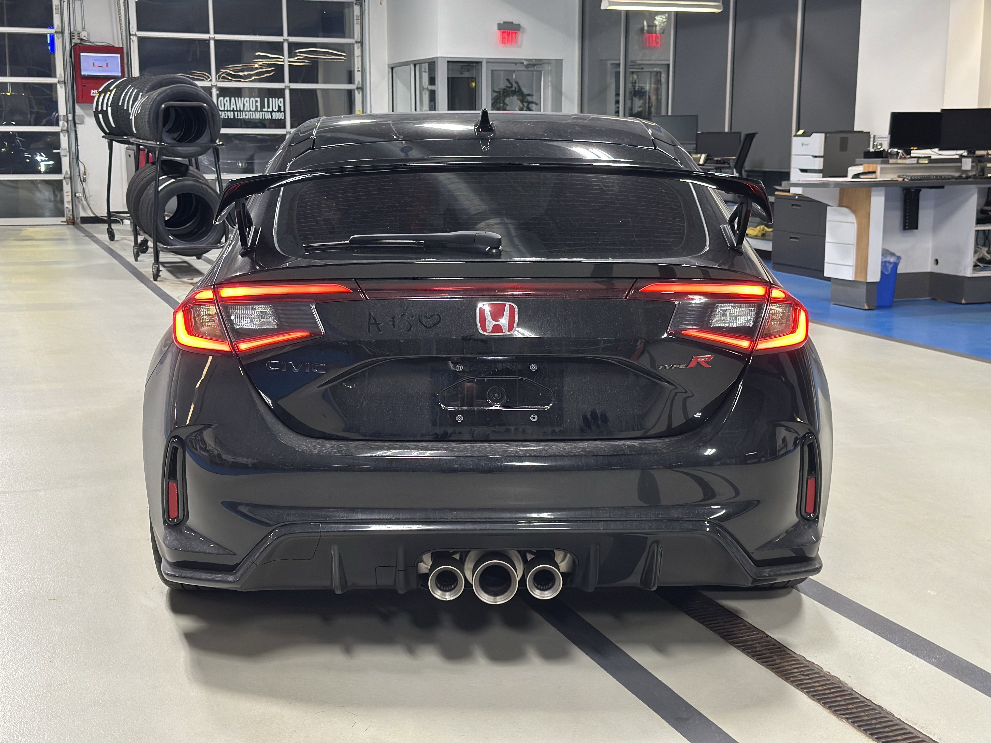 Used 2025 Honda Civic Type R image 6