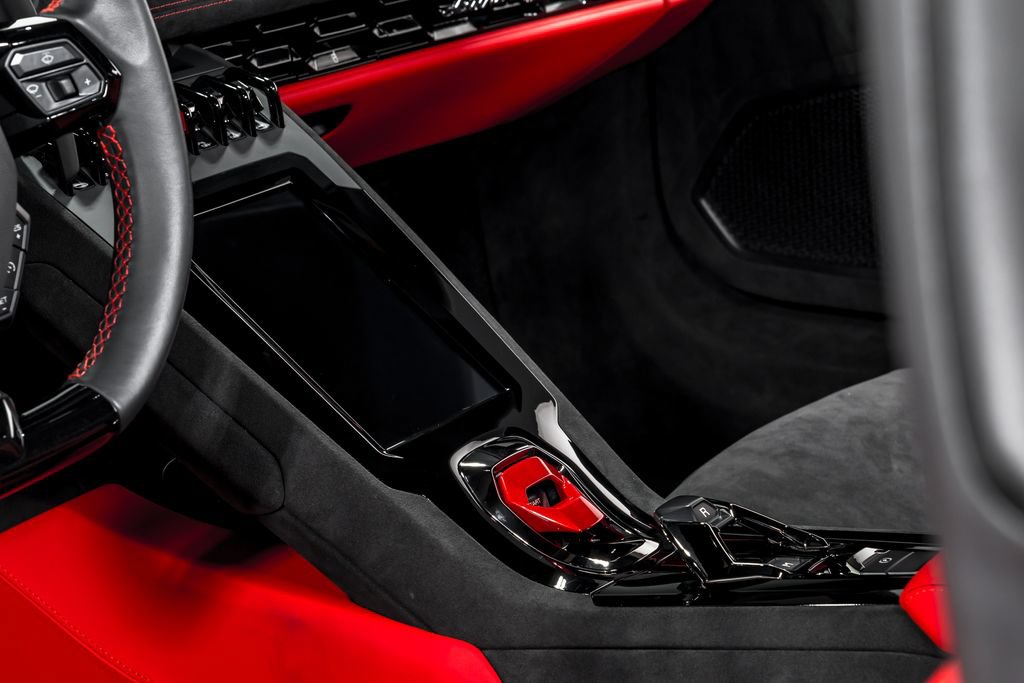 Used 2023 Lamborghini Huracan Tecnica RWD image 22