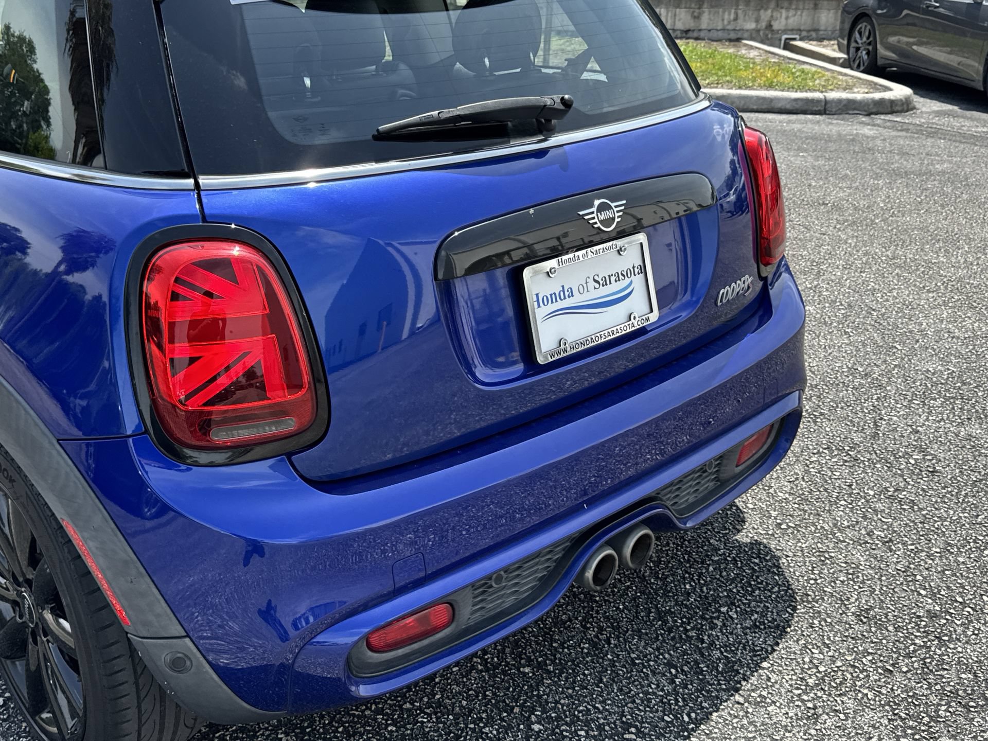 Used 2019 MINI Cooper S w/ Premium Package FWD image 10
