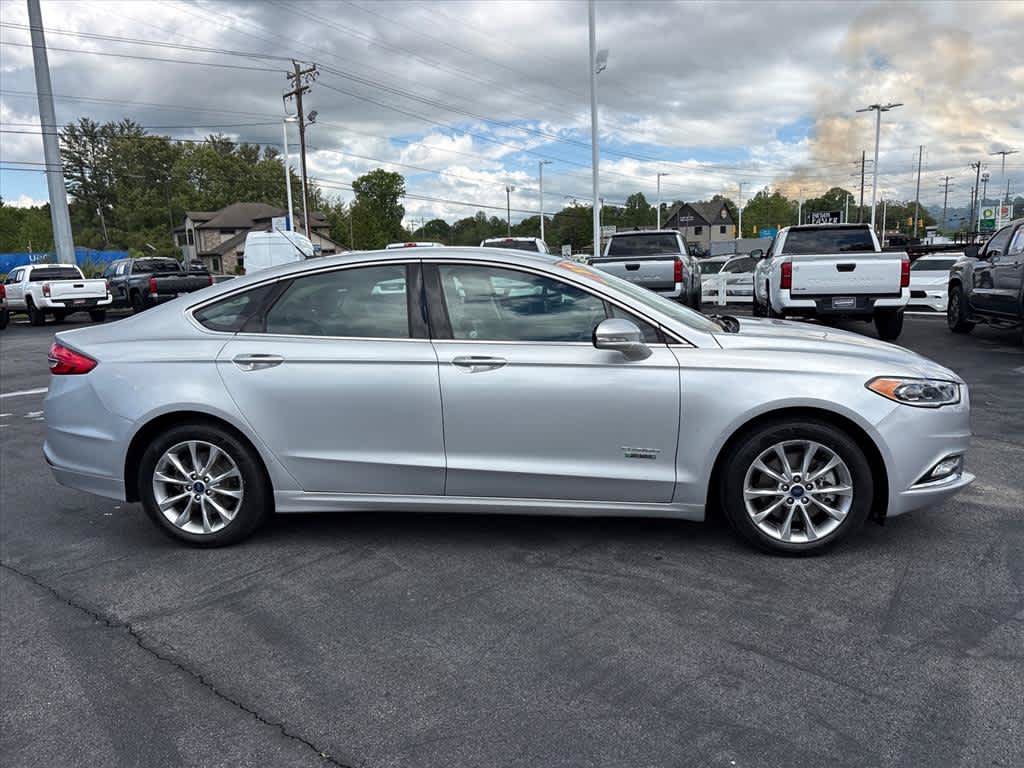 Used 2017 Ford Fusion Energi SE FWD video 2