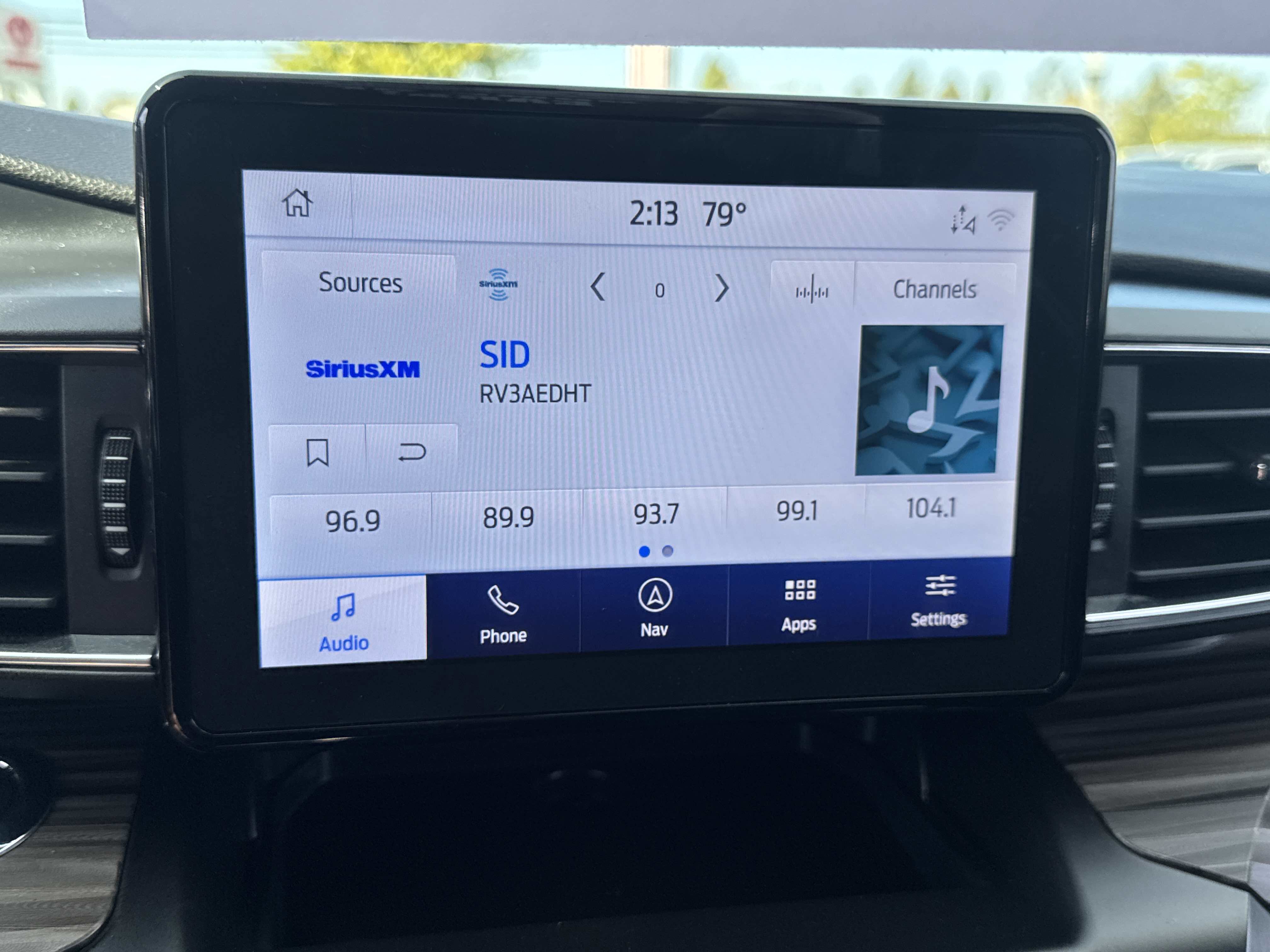 Used 2020 Ford Explorer Limited w/ Hybrid Equipment Group 310A image 22