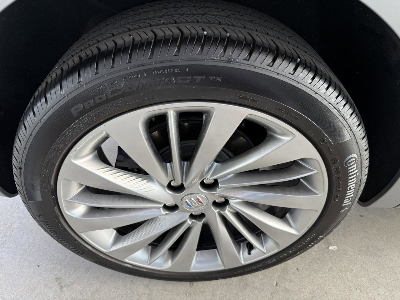 Used 2024 Buick Envision Avenir AWD/4WD image 54