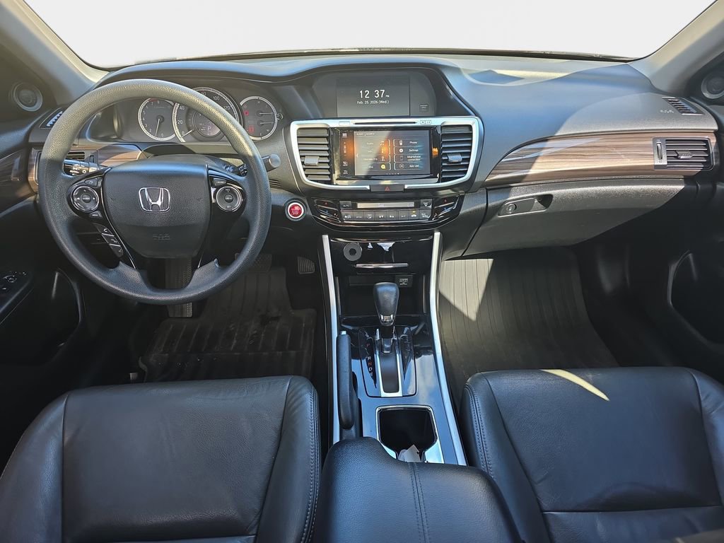 Used 2016 Honda Accord EX image 9