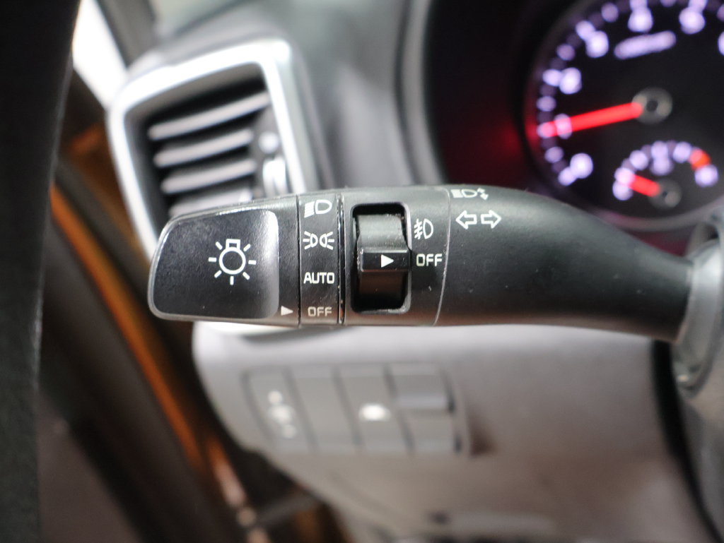Used 2020 Kia Sportage LX AWD/4WD image 34