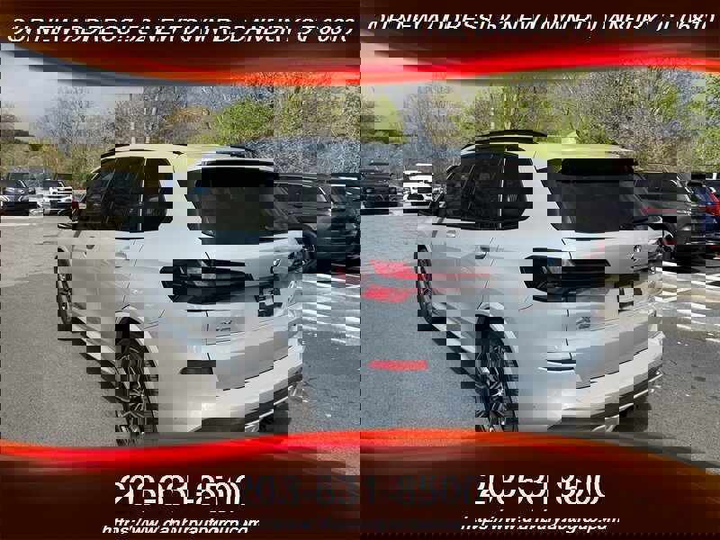 Used 2025 BMW X5 xDrive40i w/ M Sport Package AWD/4WD image 3