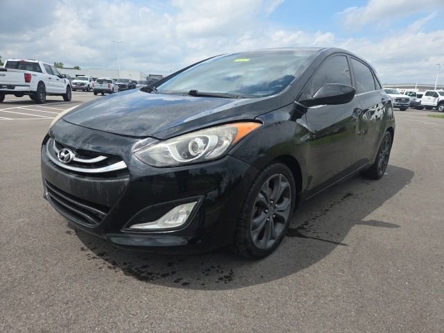 Used 2013 Hyundai Elantra GT FWD image 2