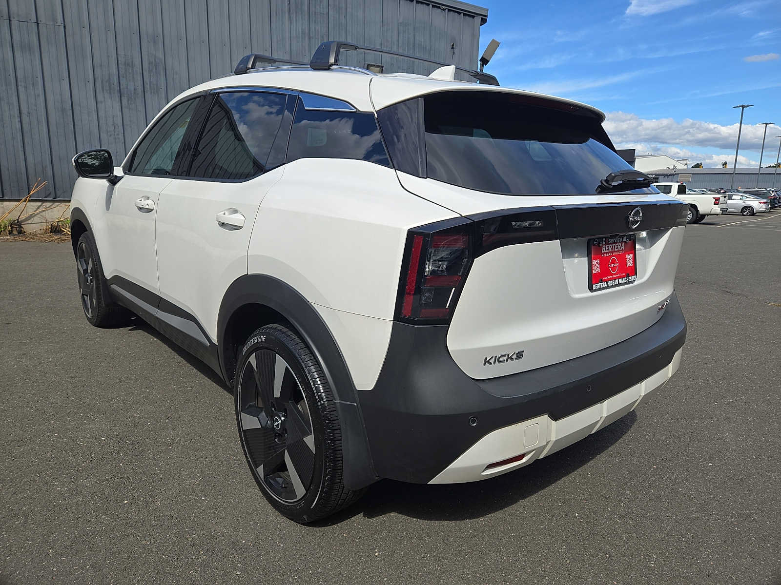 Certified 2025 Nissan Kicks SR w/ Illumination Package AWD/4WD image 6