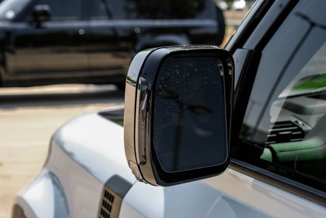 New 2026 Land Rover Defender 110 X-Dynamic SE AWD/4WD image 49