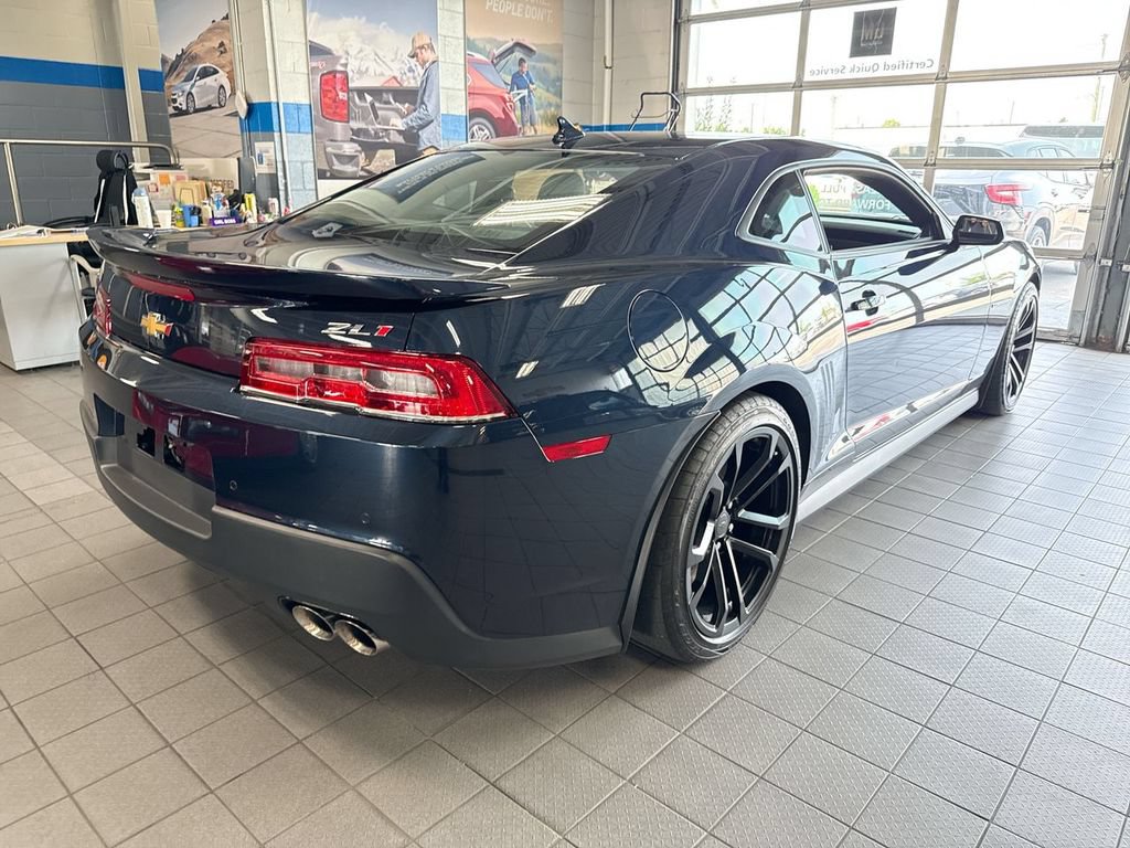 Used 2015 Chevrolet Camaro ZL1 RWD image 4