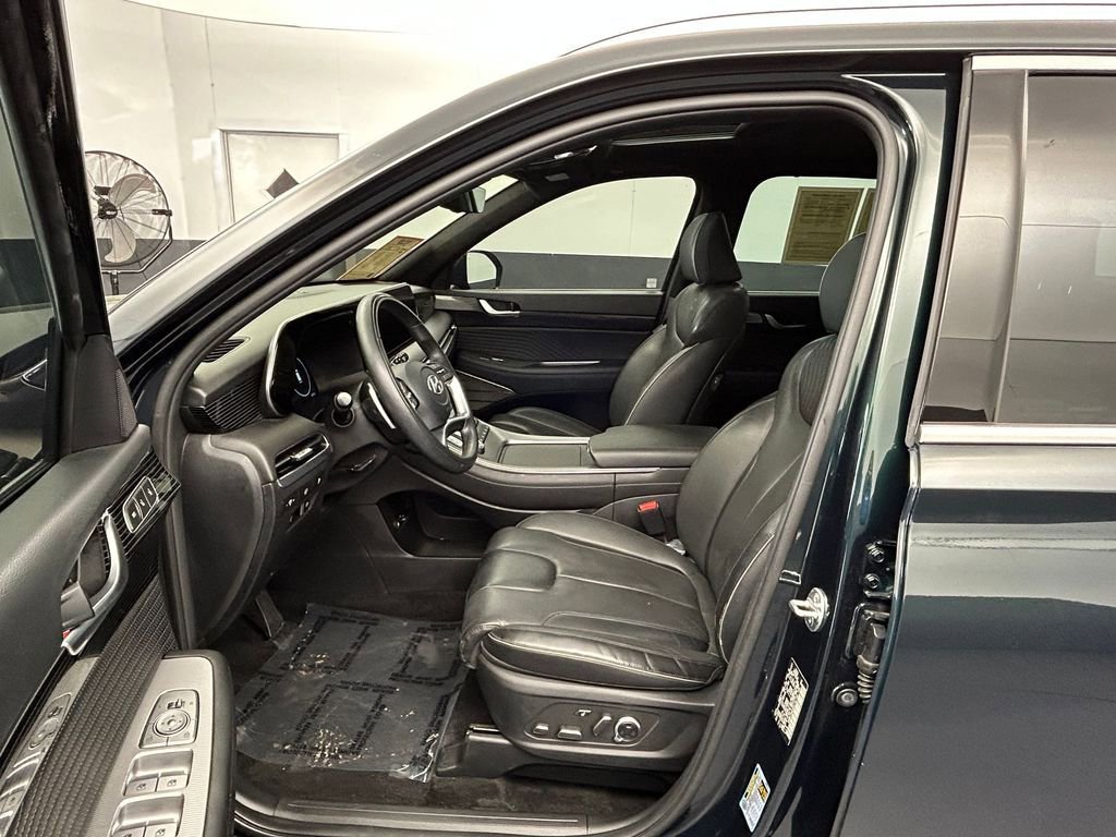 Used 2024 Hyundai Palisade Calligraphy image 15