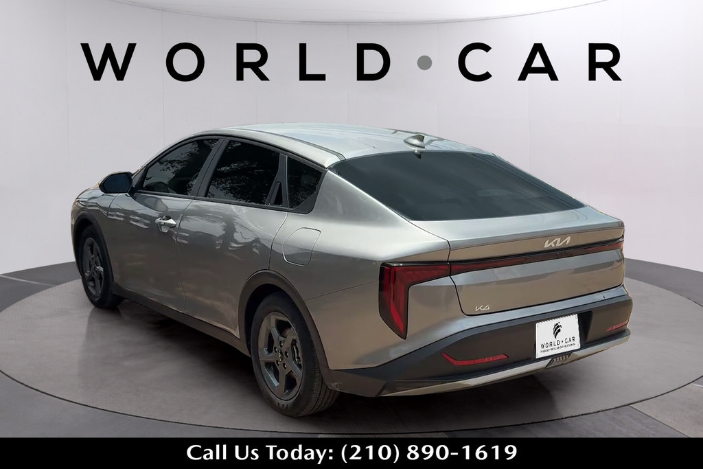 Used 2025 Kia K4 FWD image 10