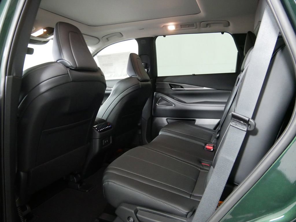 New 2026 INFINITI QX60 Luxe w/ Cargo Package image 16
