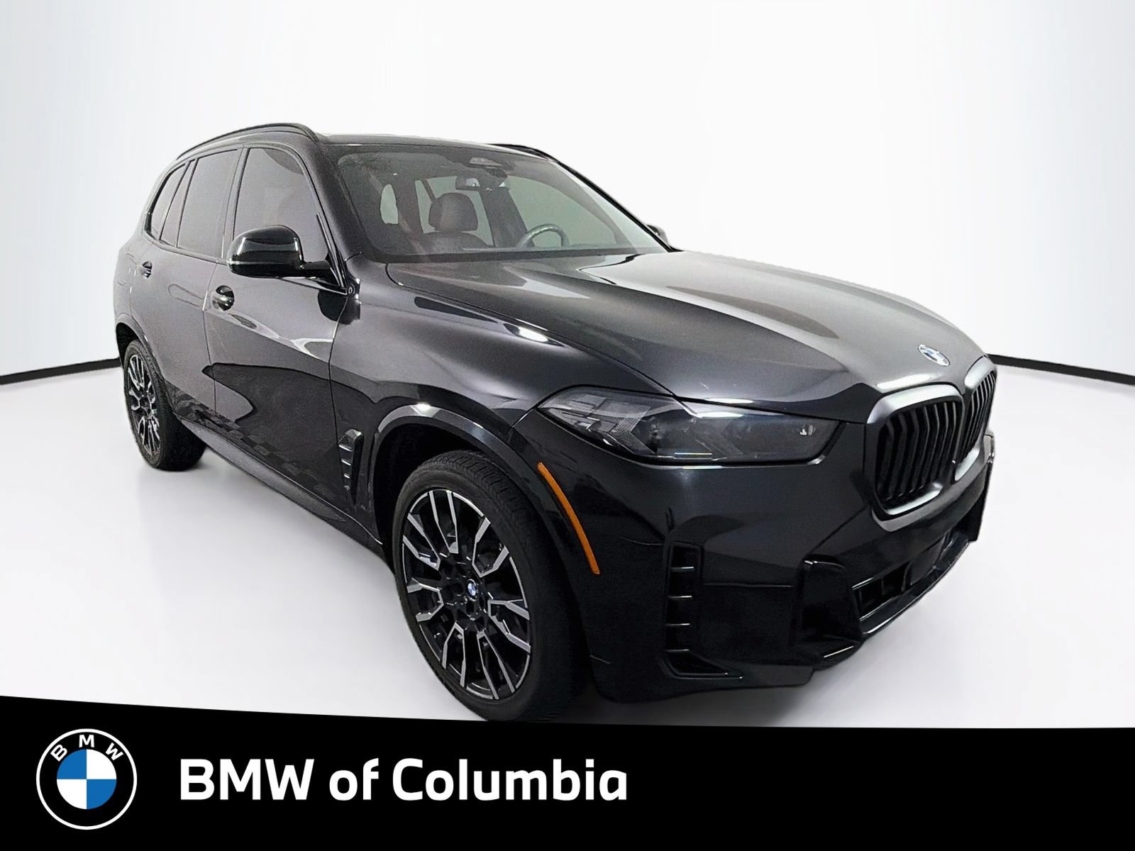 Used 2024 BMW X5 xDrive40i w/ M Sport Package AWD/4WD image 1