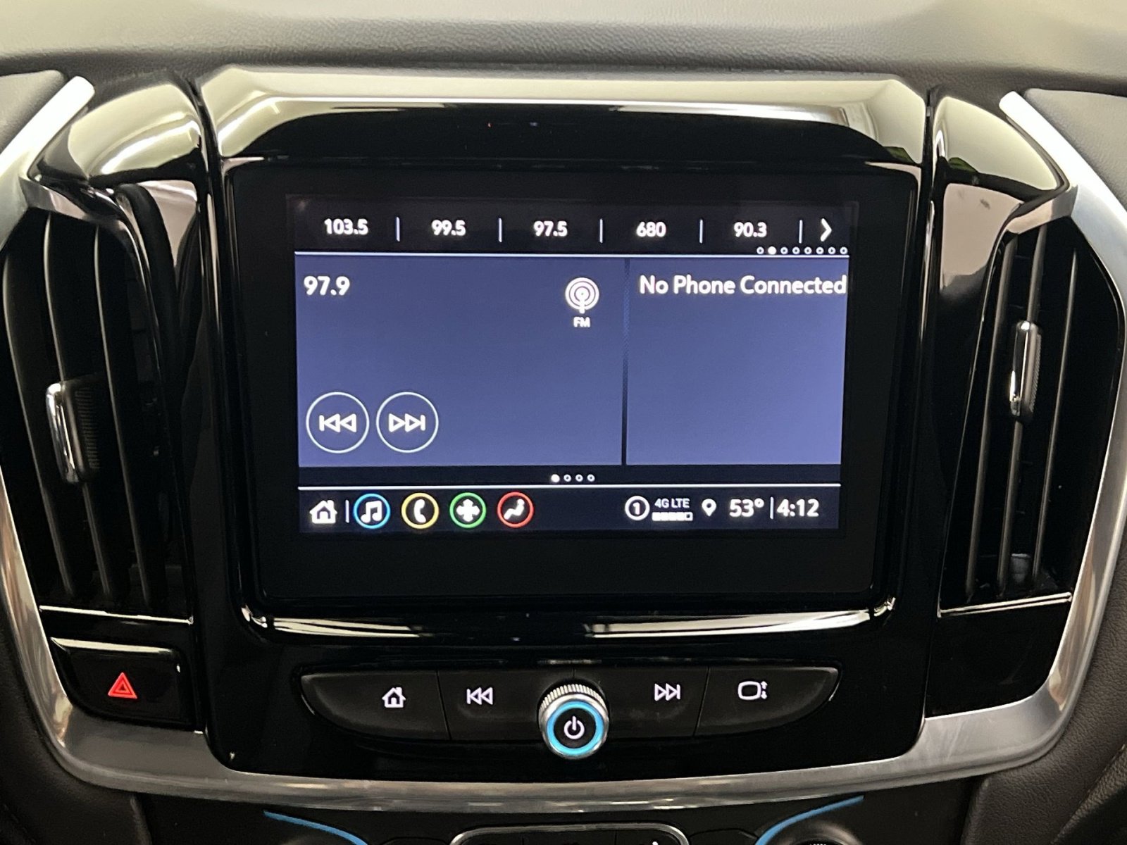 Used 2022 Chevrolet Traverse LT image 18