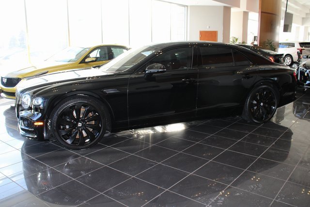 Used 2022 Bentley Flying Spur V8