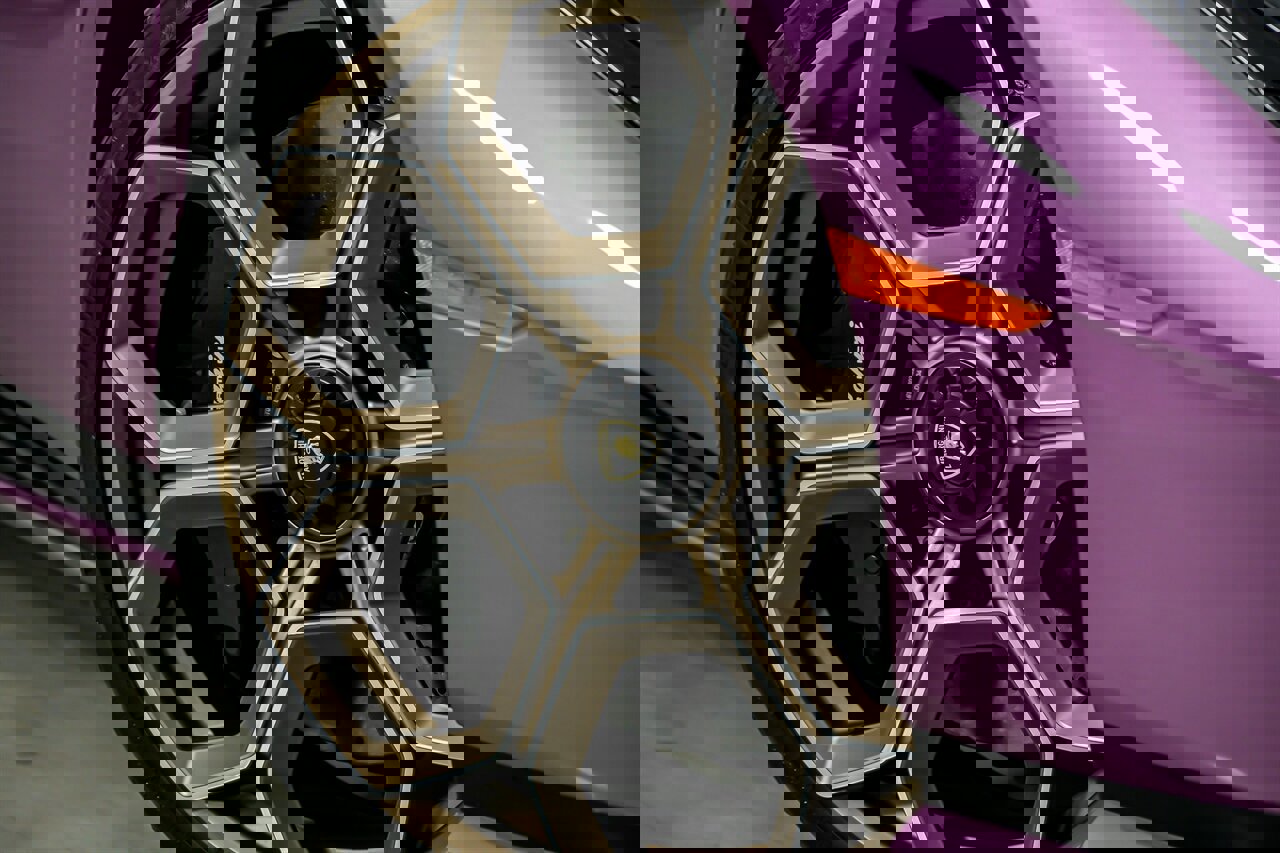 Used 2023 Lamborghini Huracan Tecnica image 4