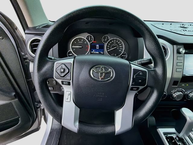 Used 2017 Toyota Tundra SR5 w/ SR5 Upgrade Package AWD/4WD image 34